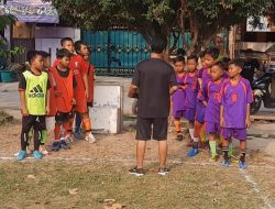 Arahan Wasit kepada Pemain Futsal U-12Foto: Istimewa 